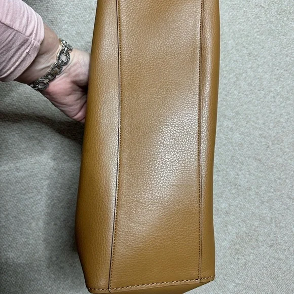 Coach Brown Leather Derby Tote with Dark Brown Straps and Burgundy interior - Picture 5 of 8